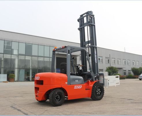 FD40ベール クランプが付いている4トンのディーゼル フォークリフト