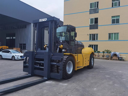 重荷用の汎用重力リフトフォークリフト 定積15000kg 傾斜角45-90度 マストリフティング高度3000mm