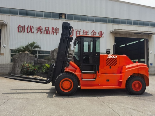 YuchaiまたはCUMMINS 重荷 フォークリフト 45-90度の傾斜角 重荷