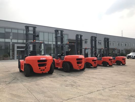 FD70 6m 7トンの完全で自由なTriplexのディーゼル フォークリフト