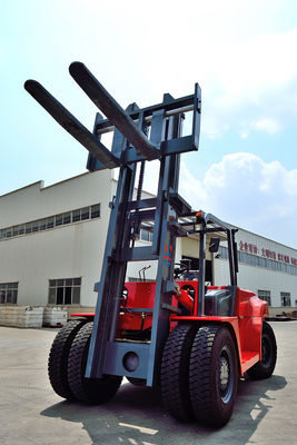 FD100 10Tのディーゼル フォークリフトの完全な小屋の空気タイヤ