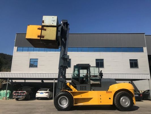CPCD250 CPCD300 25tの重量物運搬のフォークリフトはCumminsかWeichaiエンジンを採用する