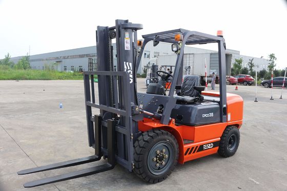 ディーゼル産業フォークリフトCPCD35の負荷中心500mm