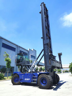 71400 Kgs (卸荷) CUMMINS QSM11-330 エンジンで駆動される赤色空コンテナ処理機